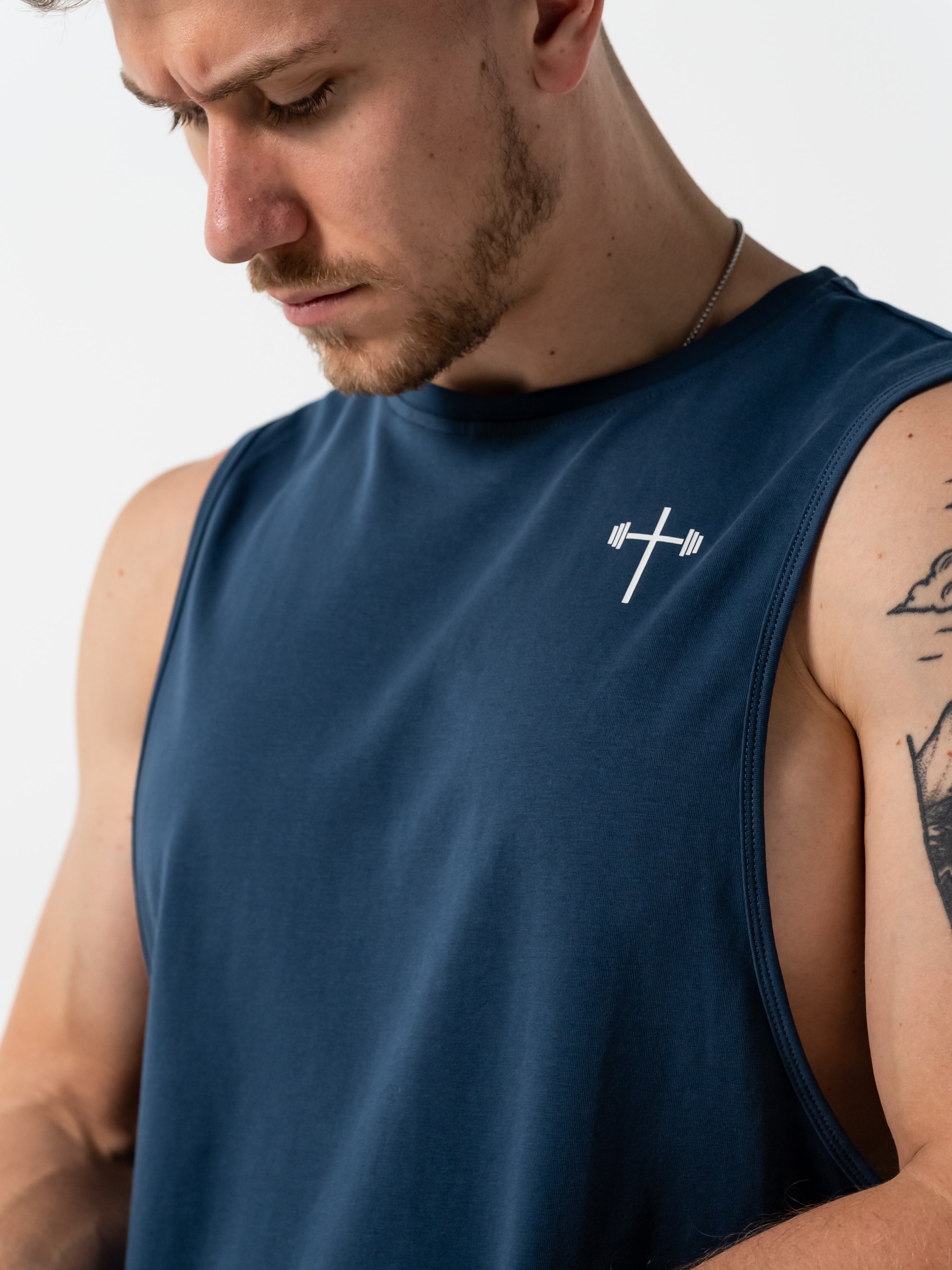 Core Perform Cut Off - HolStrength