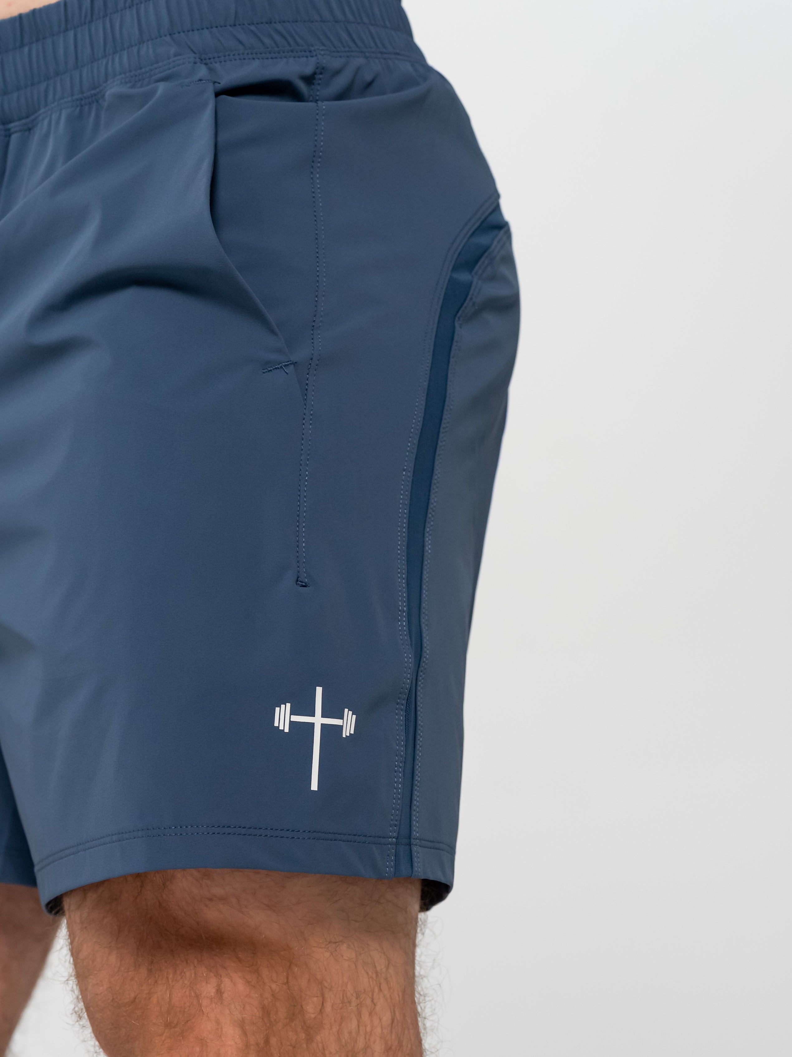 Core Perform Shorts 7"