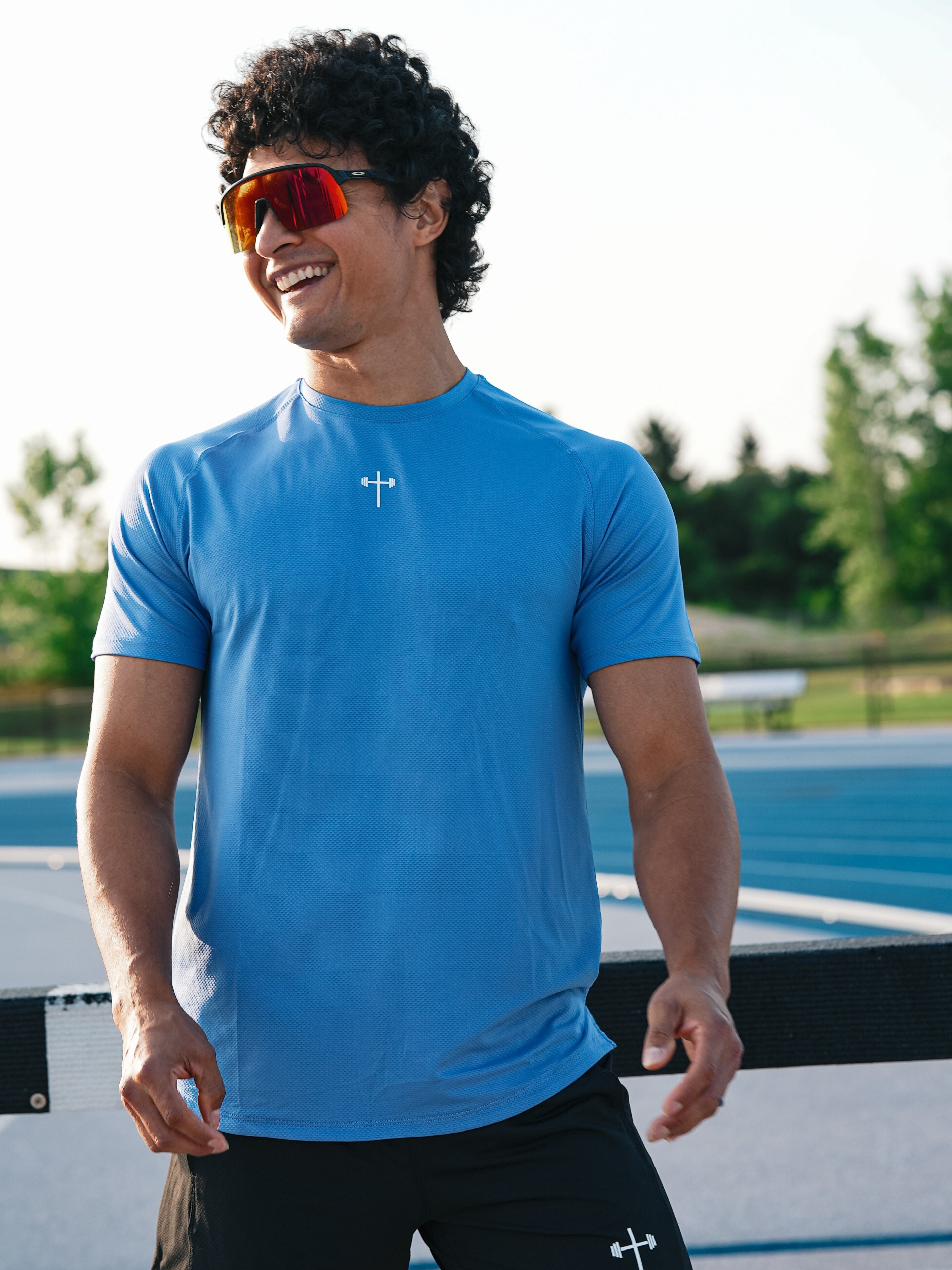 Signature Tee - HolStrength