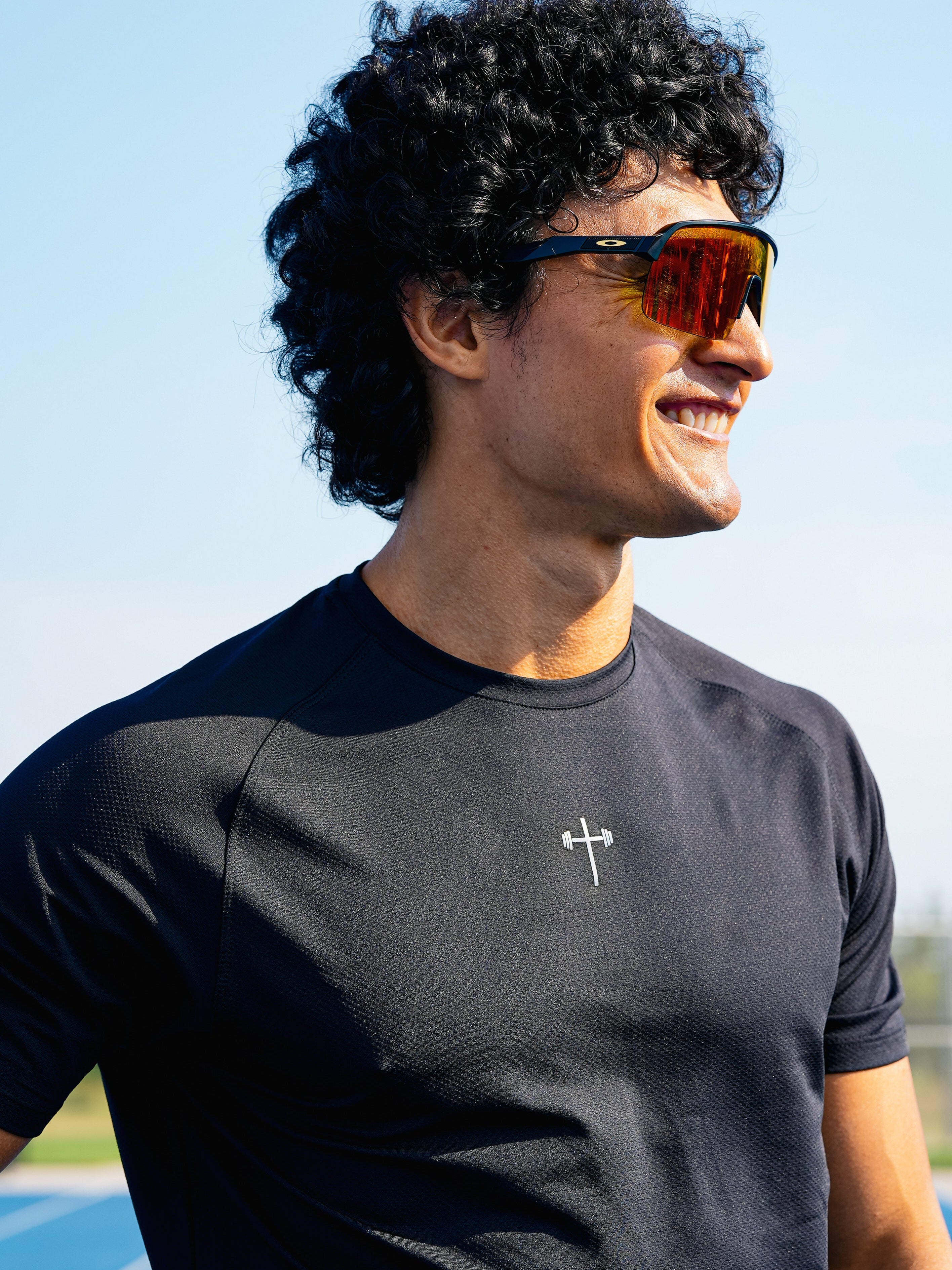 Signature Tee - HolStrength