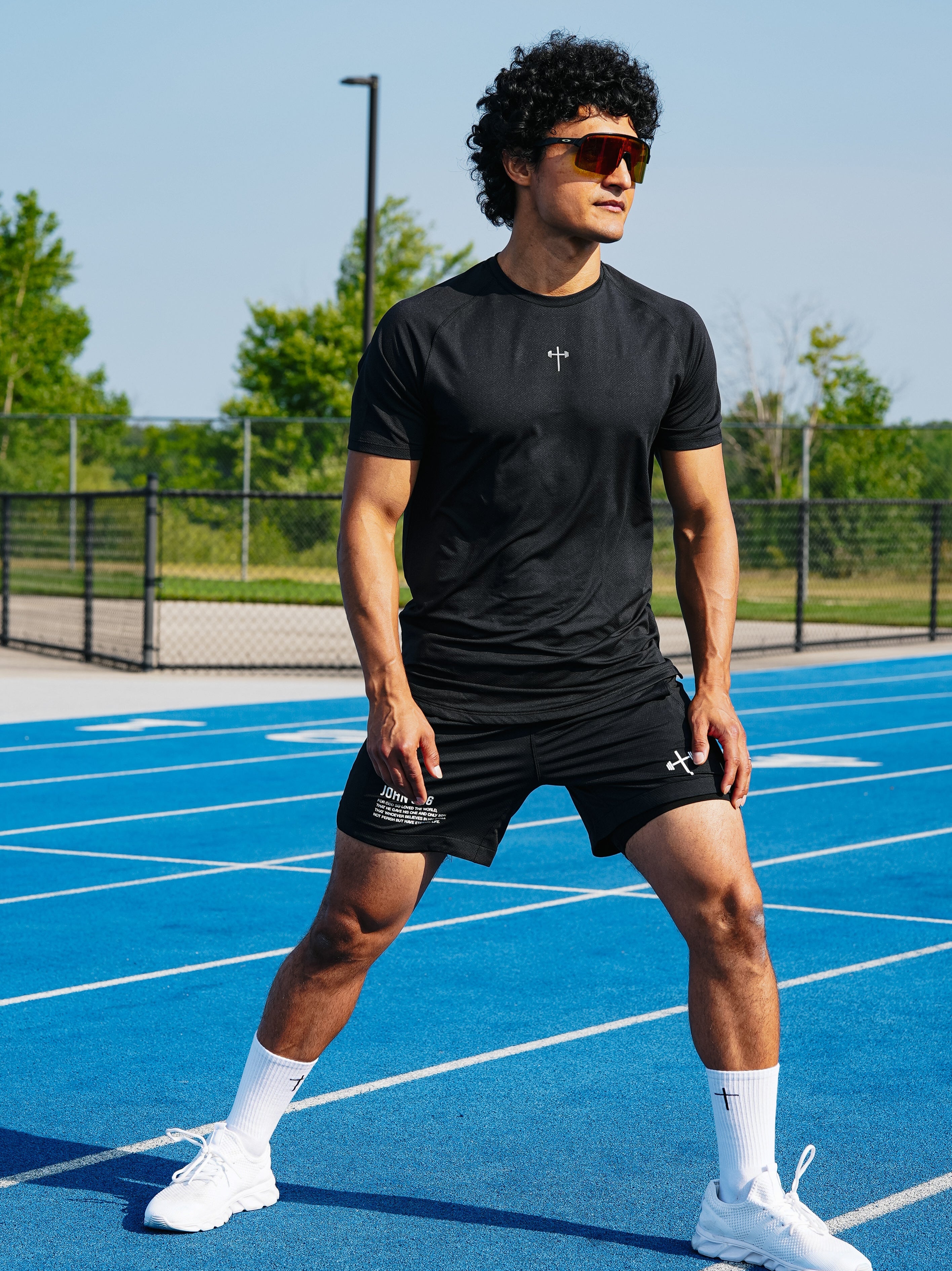 Signature Tee - HolStrength