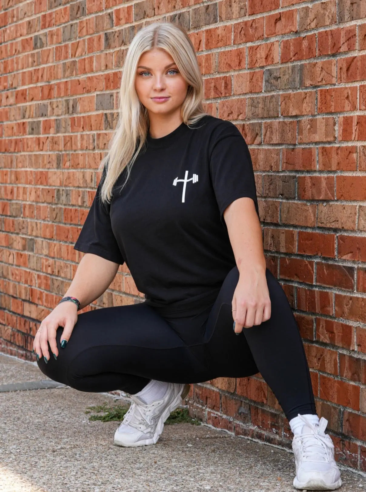 Jesus Is King Tee - Black HolStrength