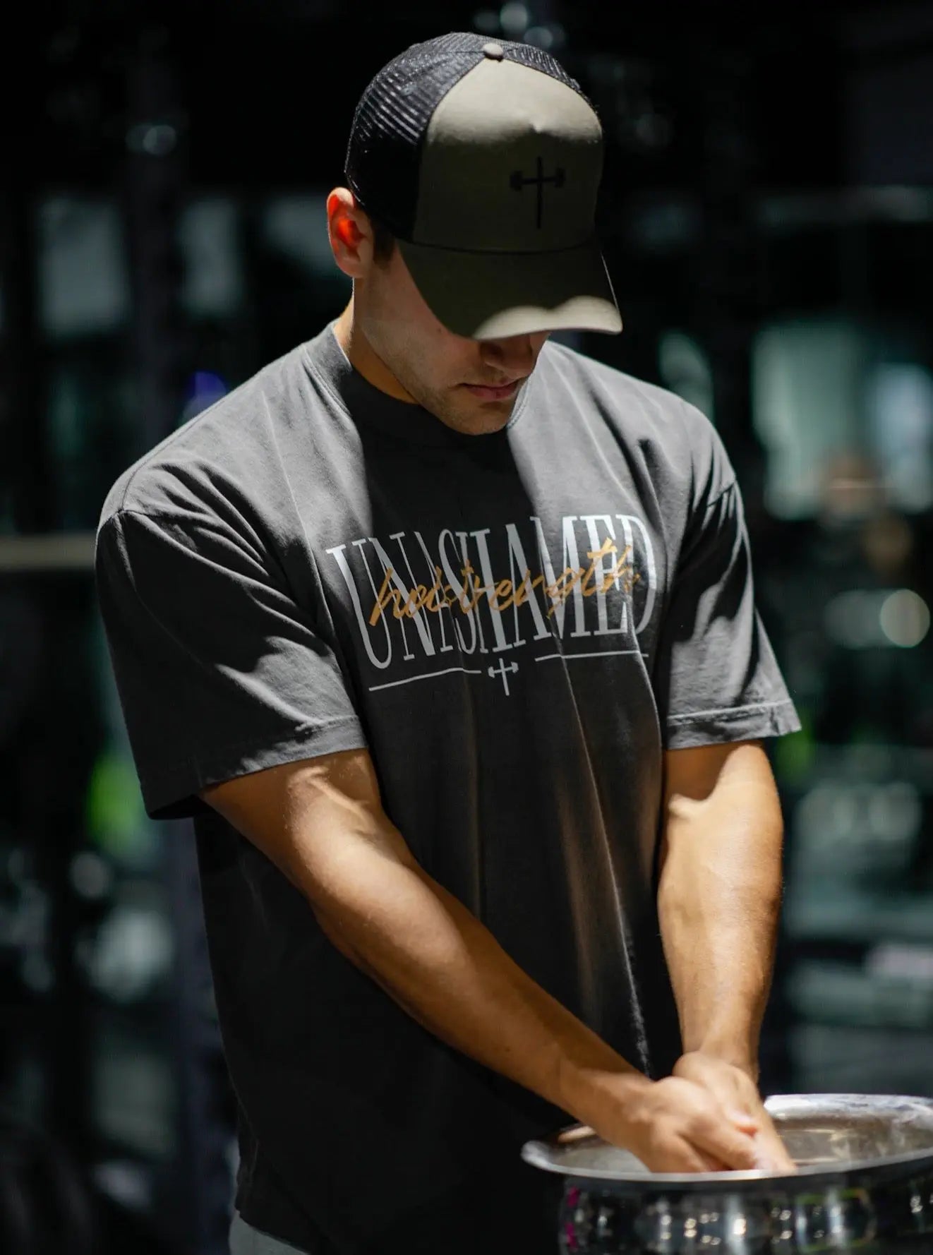 Unashamed Tee - Vintage Black HolStrength